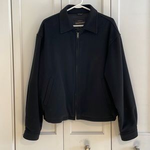 Golden Bear 100% wool zip up jacket with leather details. Excellent condition.